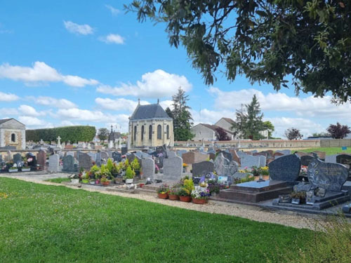 Cimetières vivants, étude de la biodiversité des cimetières franciliens (2023)
